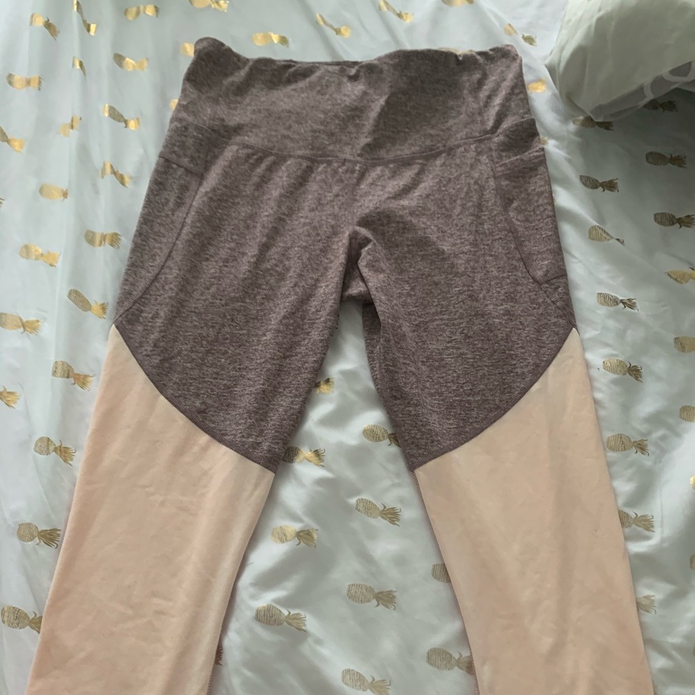 C9 champion Leggings New Size L Phone slip on side